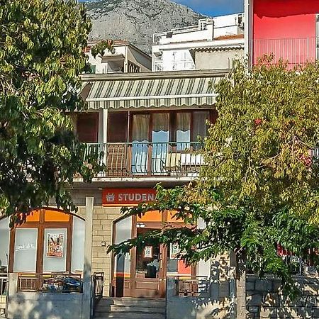포드고라 Apartman Melis 아파트 외부 사진